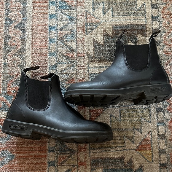 Blundstone Shoes - Blundstone 858 Classic Black Chelsea Boots
